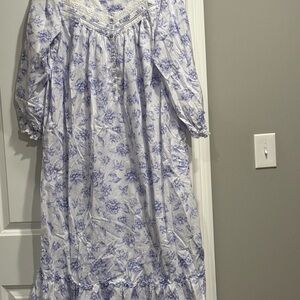 Eileen West Nightgown